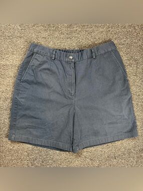 L.L. Bean Women's Navy Cotton Chino Shorts 6.5in Inseam